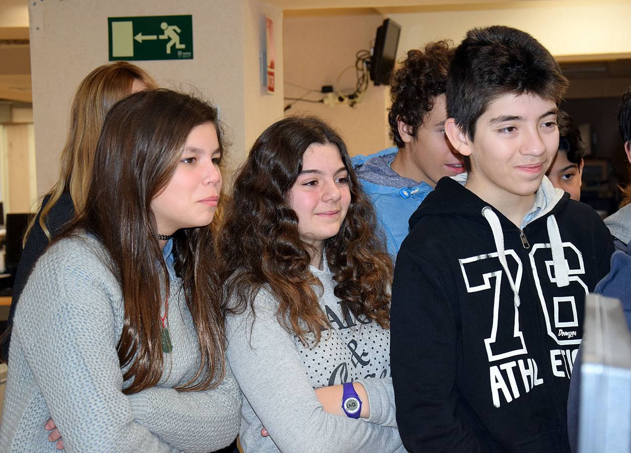 Los alumnos de 2º C de la ESO del Ies Sagasta visitan la multimedia de Diario LA RIOJA