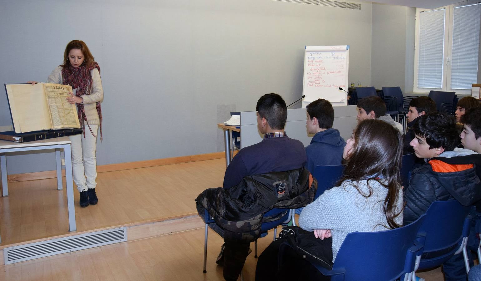 Los alumnos de 2º C de la ESO del Ies Sagasta visitan la multimedia de Diario LA RIOJA