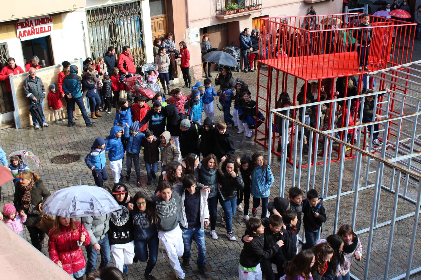 Autol tira el cohete de sus fiestas