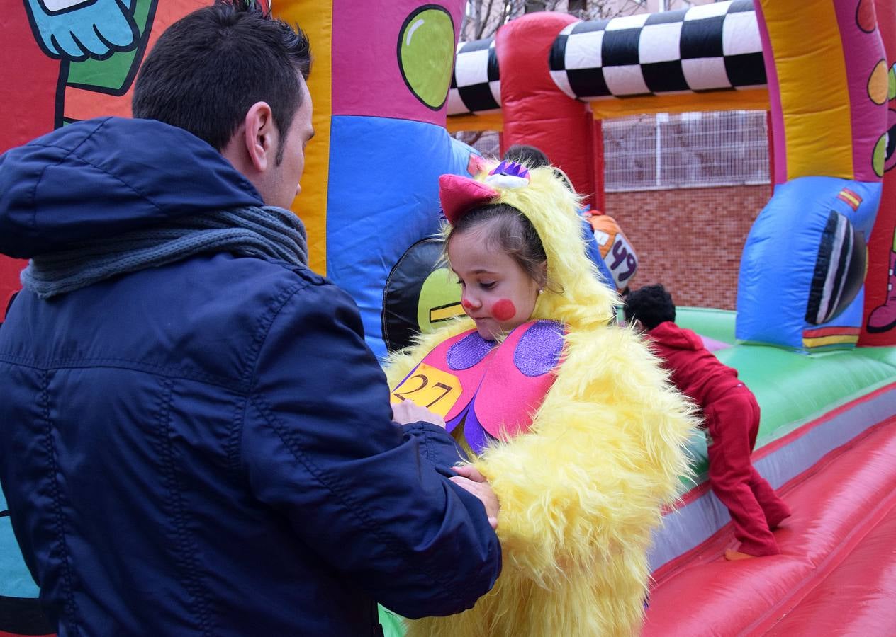 El barrio de El Arco celebra una fiesta infantil de Carnaval