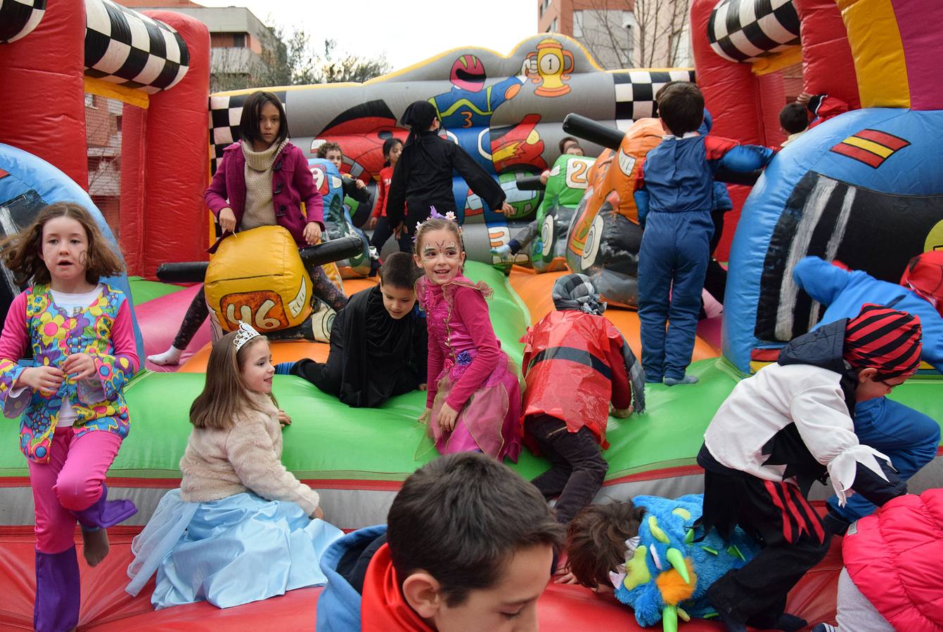 El barrio de El Arco celebra una fiesta infantil de Carnaval