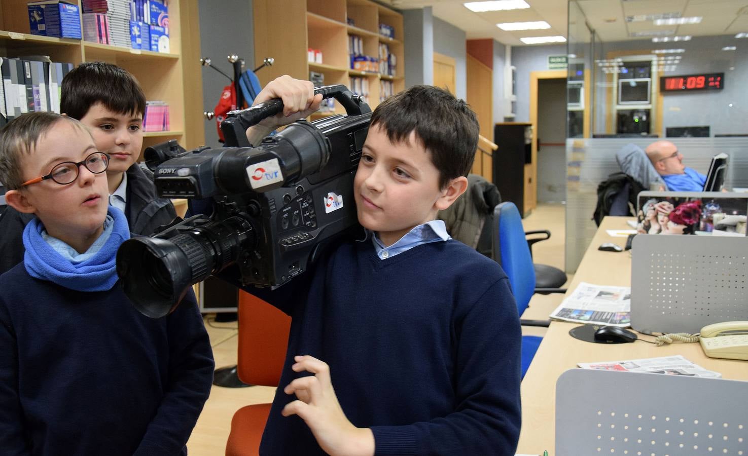 Visita de los alumnos del colegio Paula Montal