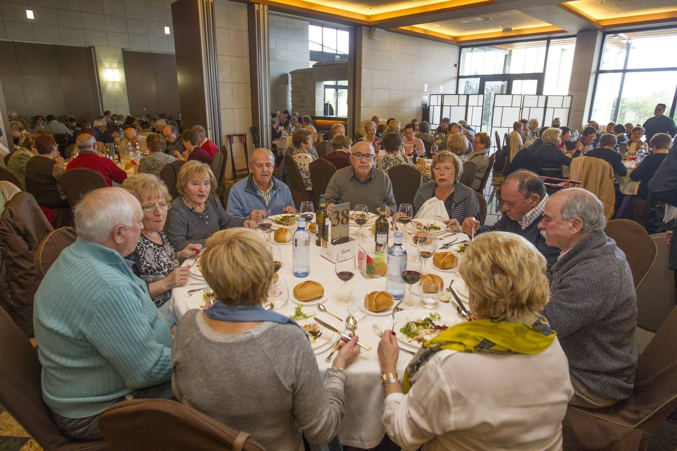 Jornada de mayores con comida en Delicatto (I)