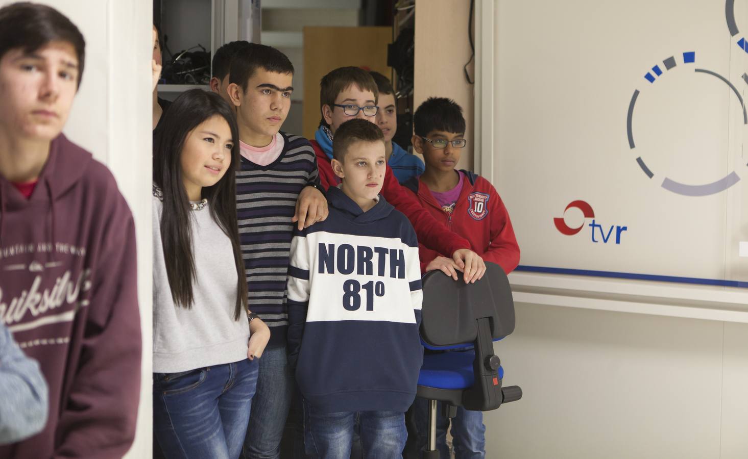 Los alumnos de 2º C y E de la ESO del Ies Escultor Daniel visitan la multimedia de Diario LA RIOJA