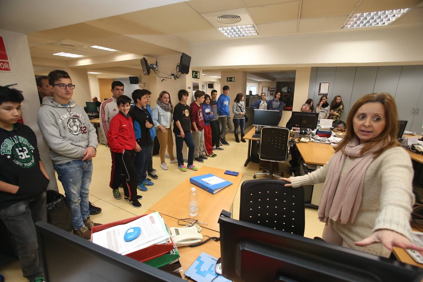 Visita de alumnos del Escultor Daniel