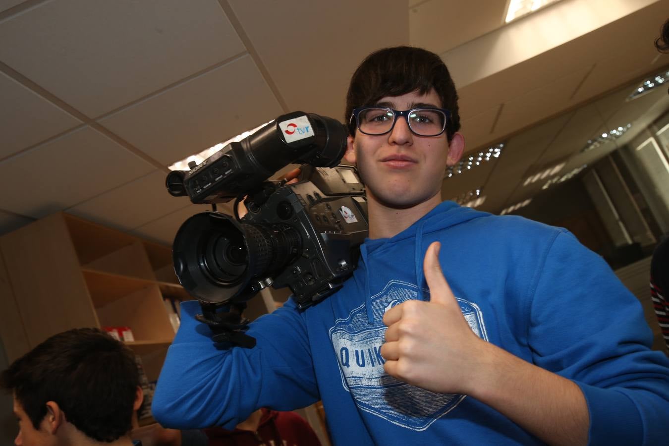 Visita de alumnos del Escultor Daniel