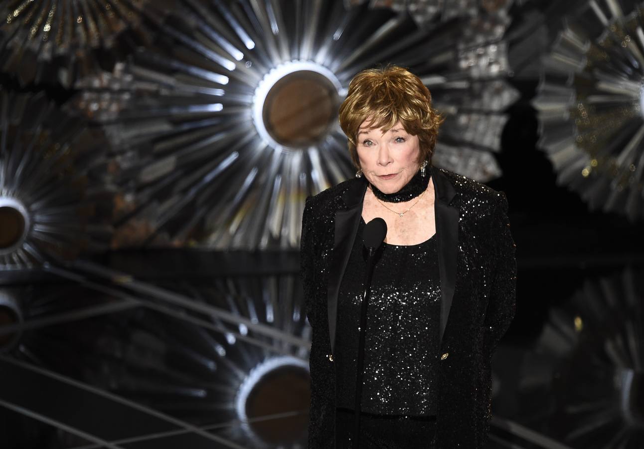 Shirley MacLaine, otra de las que han subido al escenario del Dolby Theatre de Los Ángeles.