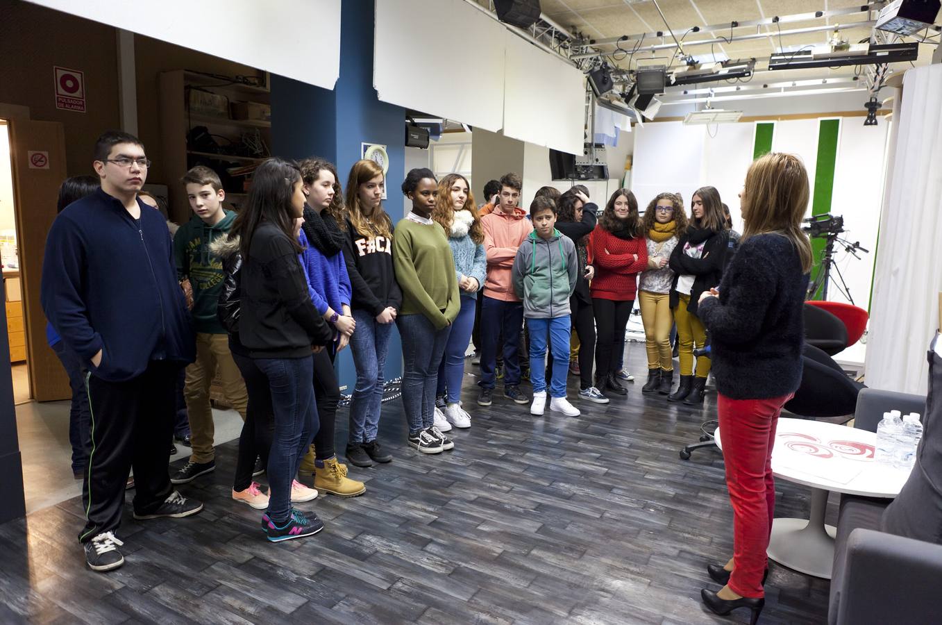 Visita de los alumnos de Escultor Daniel a la multimedia de Diario LA RIOJA