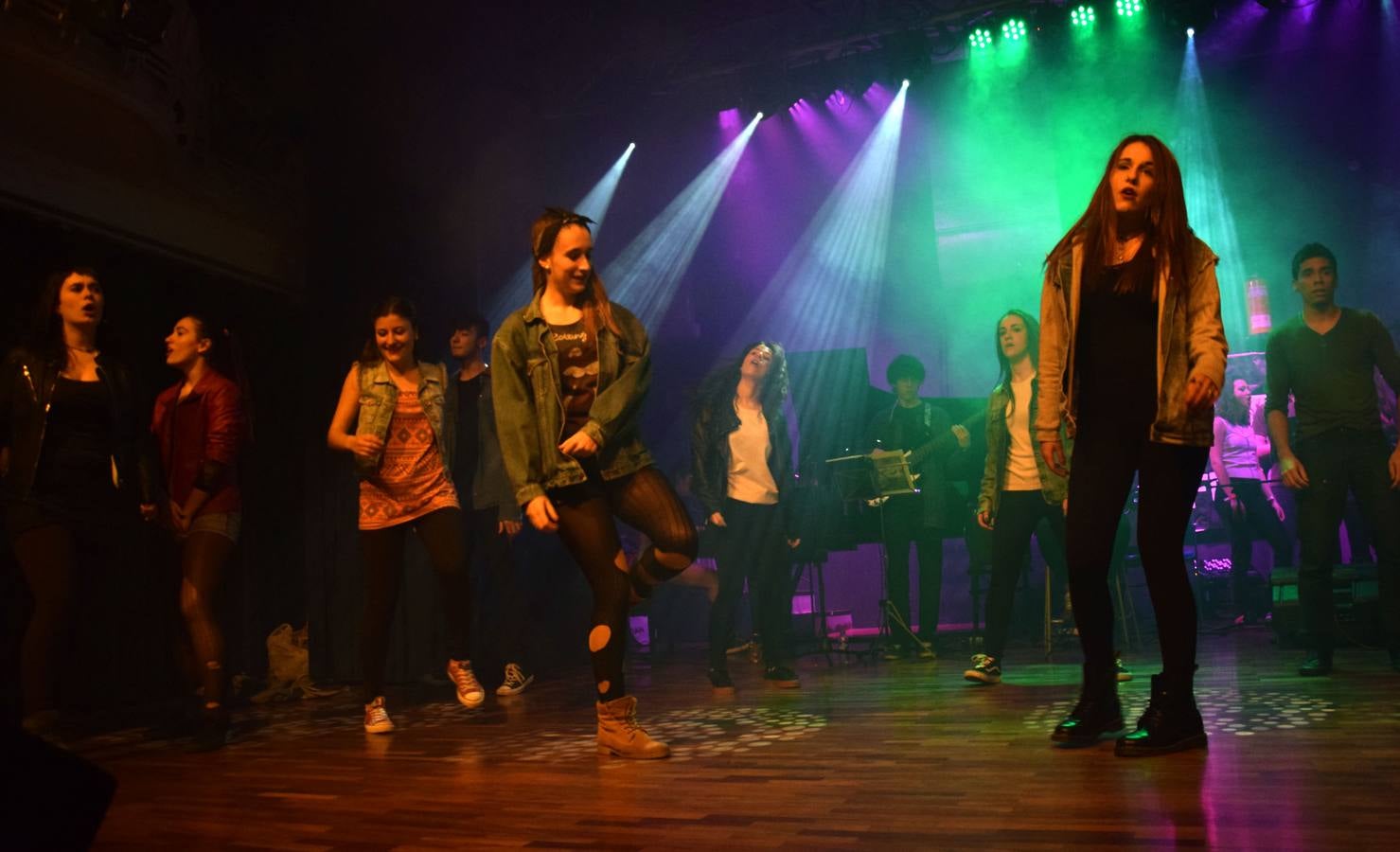 Presentan el musical &#039;Los 40 Principales&#039; en la Sala Gonzalo de Berceo