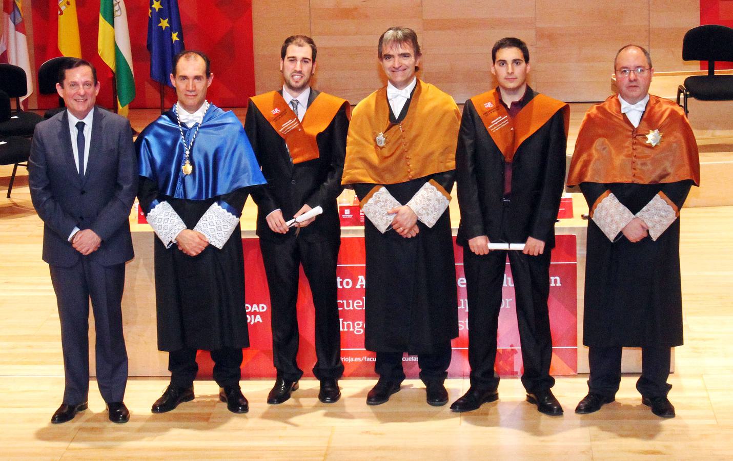 Acto de graduación de los Ingenieros Industriales de la UR en Riojaforum