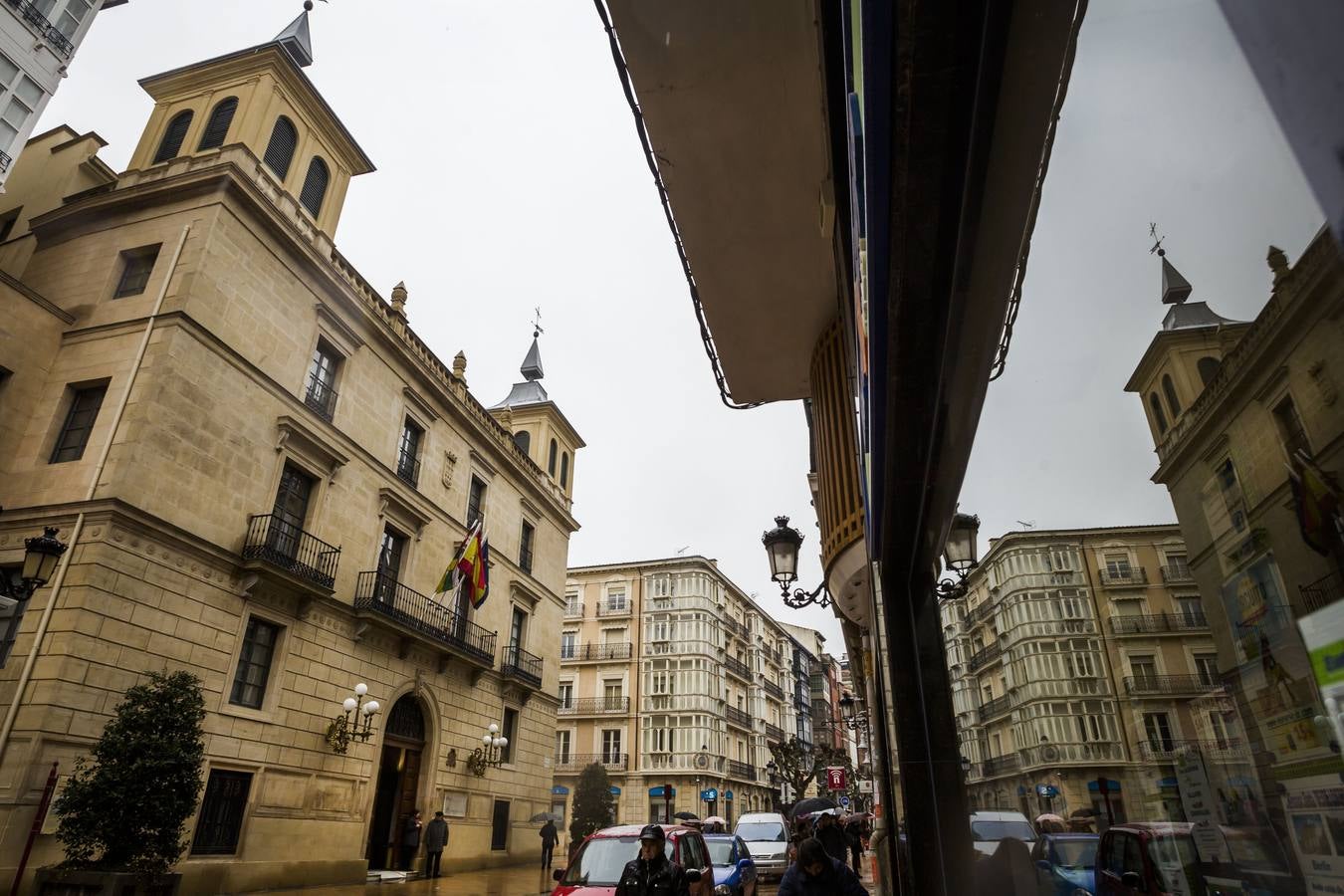 Logroño luce sus chapiteles