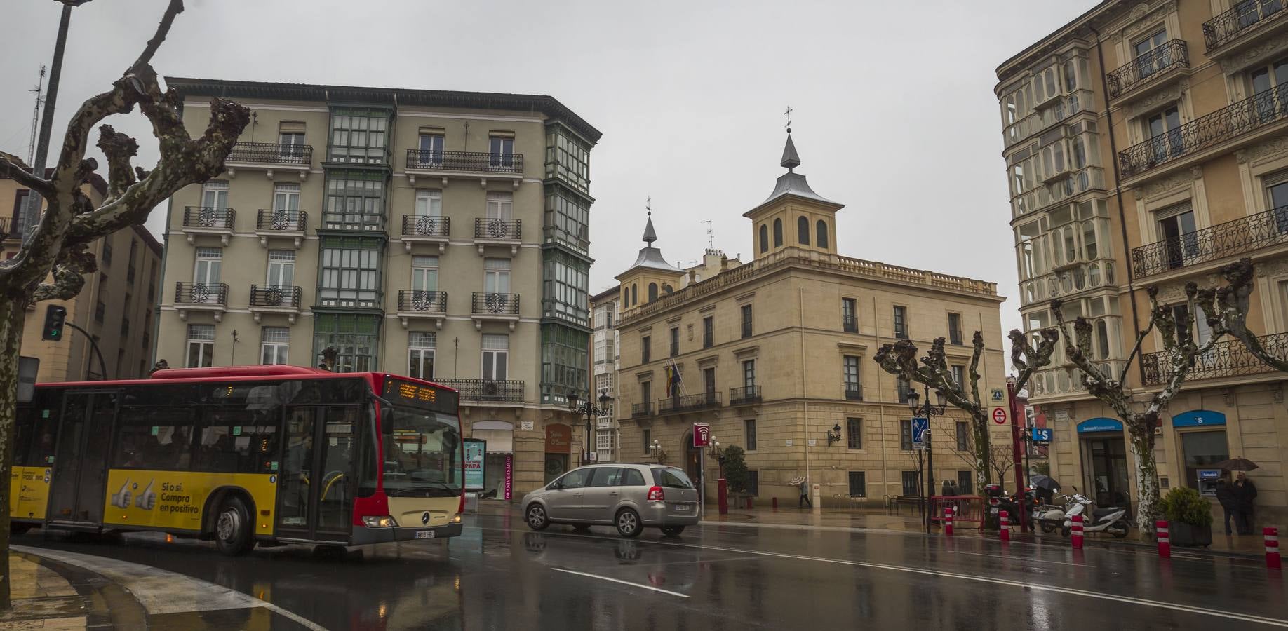 Logroño luce sus chapiteles