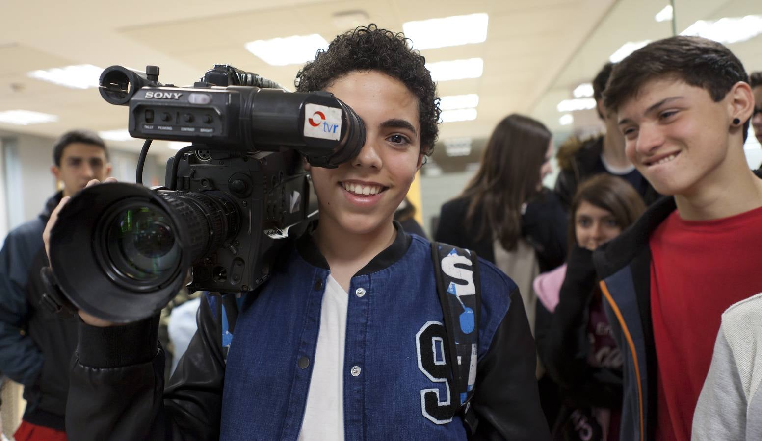 Alumnos de la ESO de 3ºB de Marianistas visitan la multimedia de Diario LA RIOJA