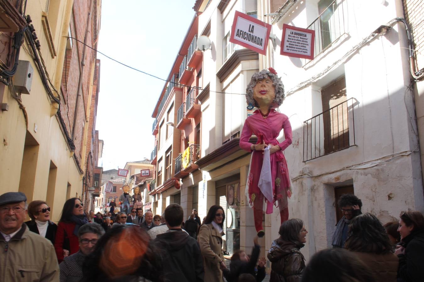 Alfaro celebra la quema de los Judas