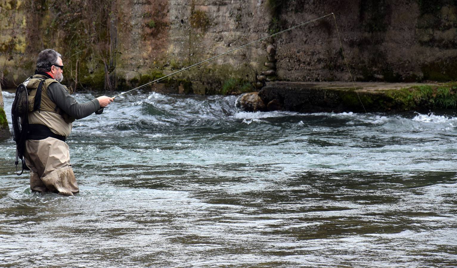 Primera jornada de pesca en La Rioja