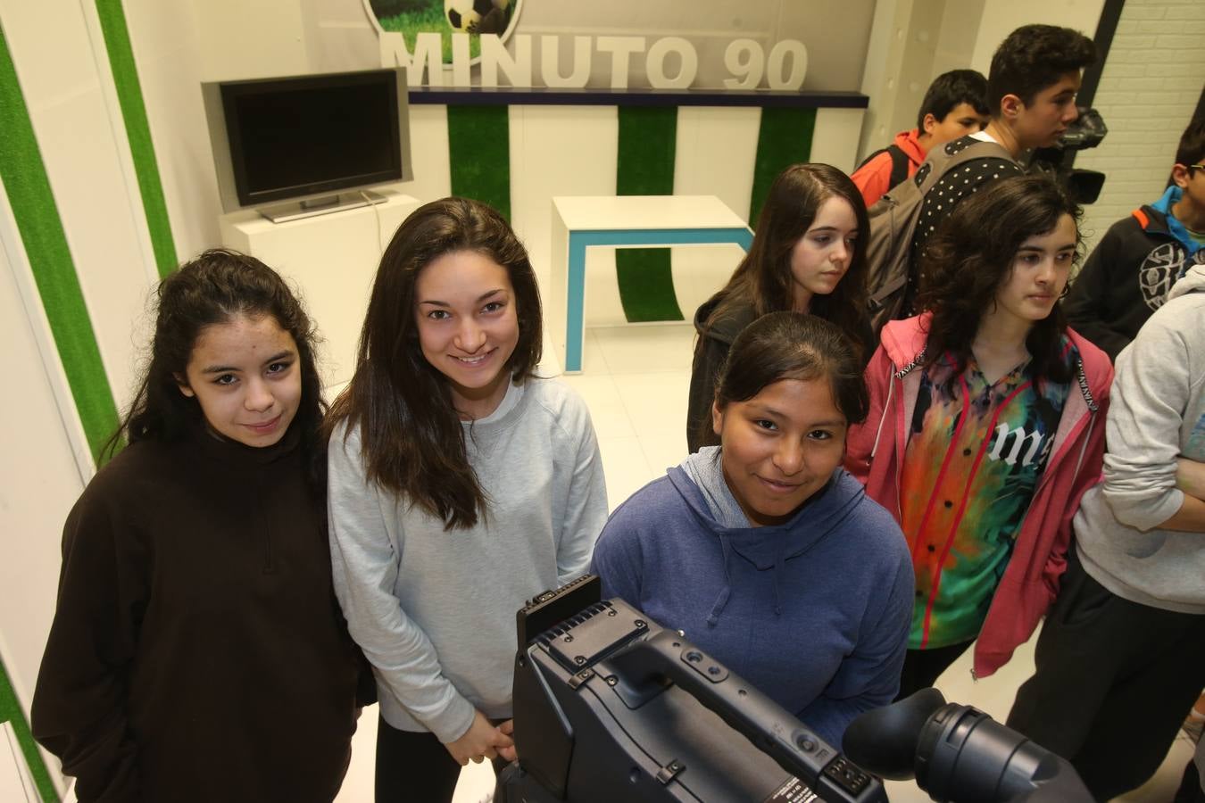 Los alumnos de 2º B de la ESO del Sagasta visitan la multimedia de Diario LA RIOJA