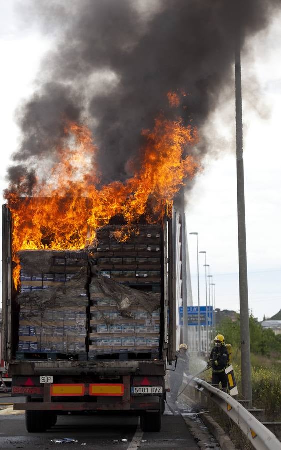 Aparatoso incendio