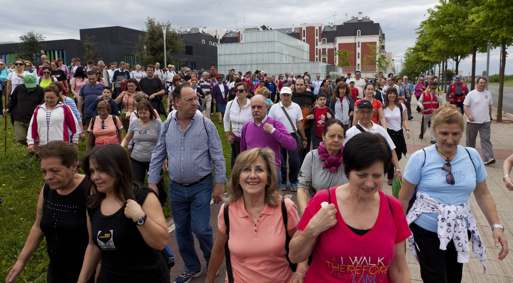 Unas 1.300 personas participan en el Paseo Saludable