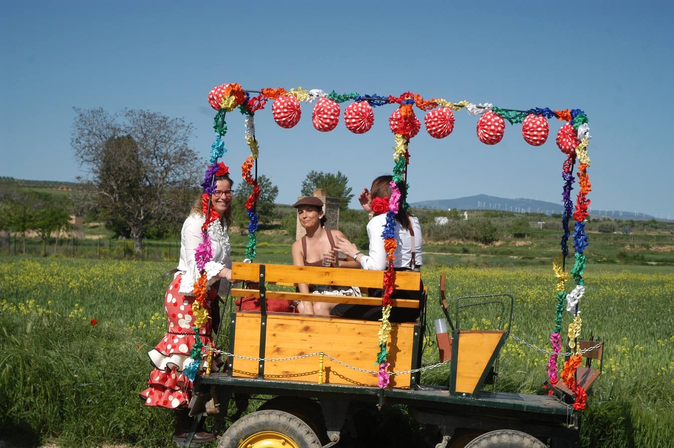 Caballos, carros y rebujito