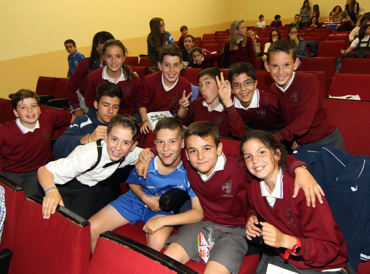 Festival homenaje a los abuelos en las Aulas de la Tercera Edad