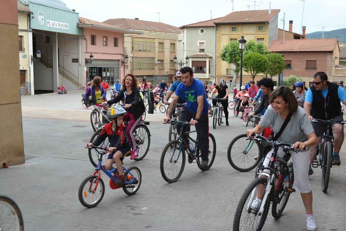 Bicicletada en Baños del Río Tobía