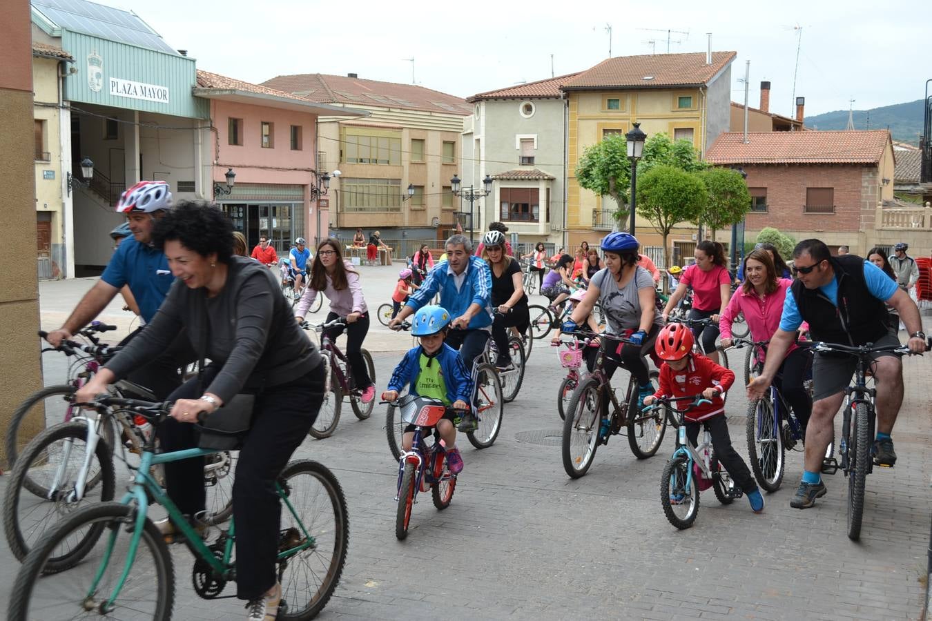 Bicicletada en Baños del Río Tobía