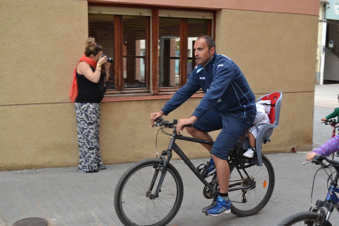 Bicicletada en Baños del Río Tobía