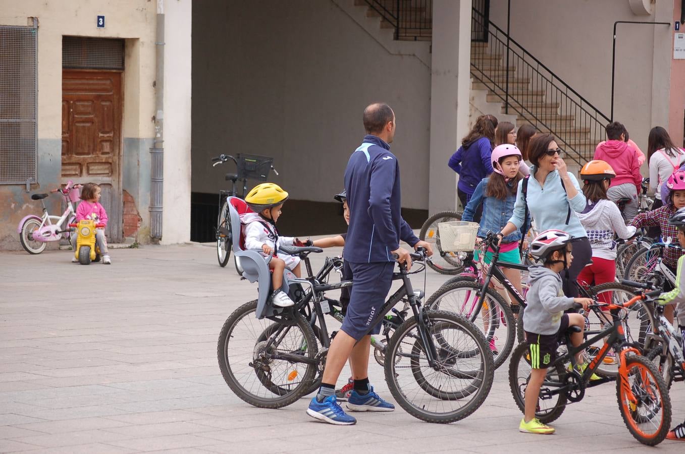 Bicicletada en Baños del Río Tobía