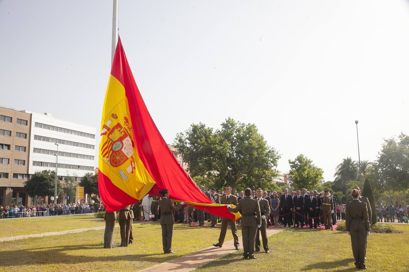 Los Reyes presiden el acto central del Día de las Fuerzas Armadas