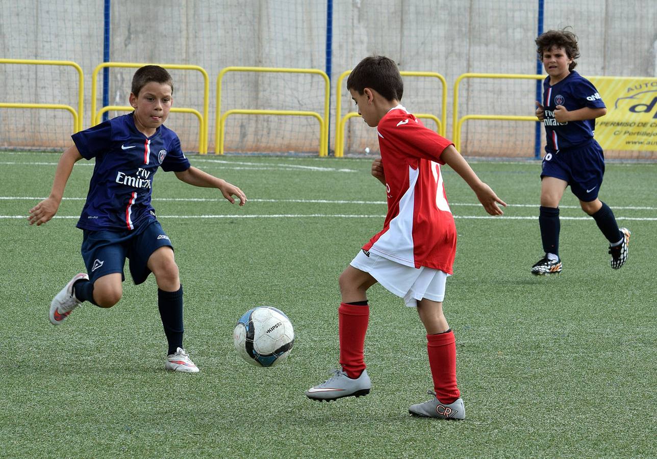 Primera jornada en El Salvador del Torneo de fútbol 8 del Yagüe