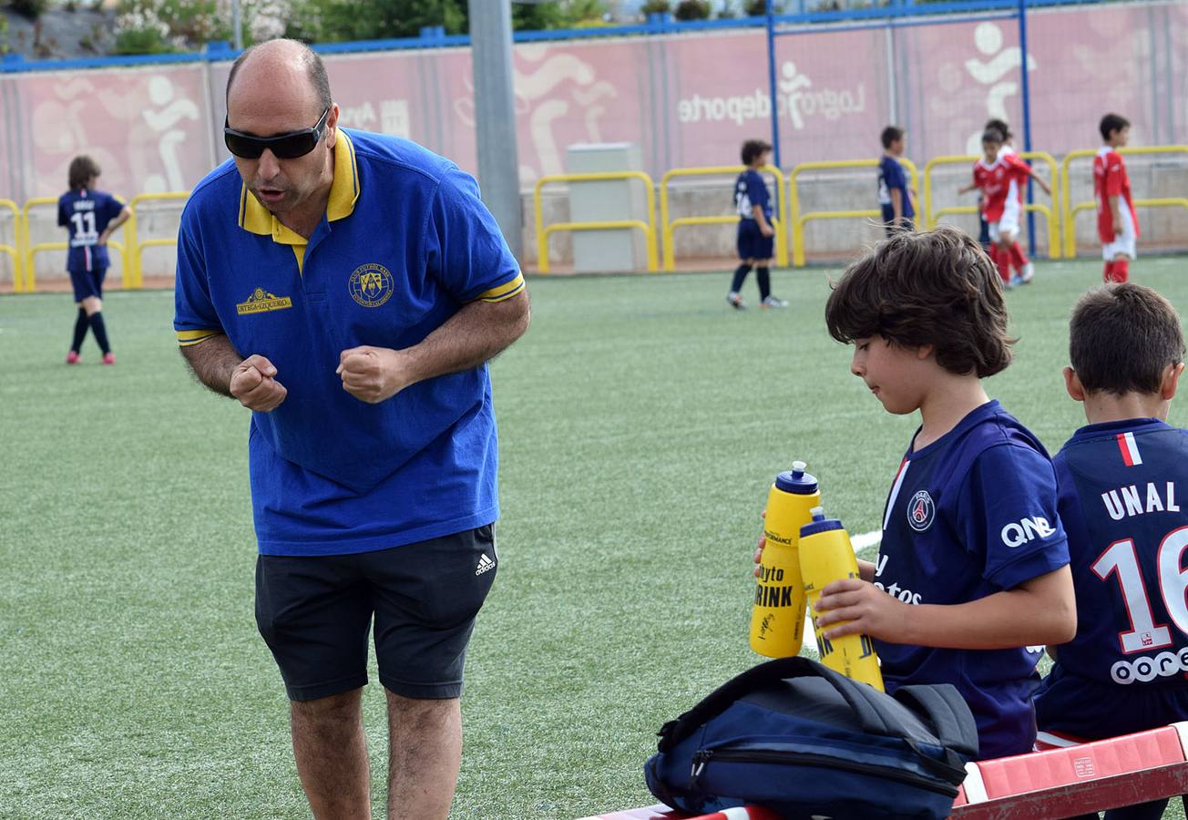 Primera jornada en El Salvador del Torneo de fútbol 8 del Yagüe