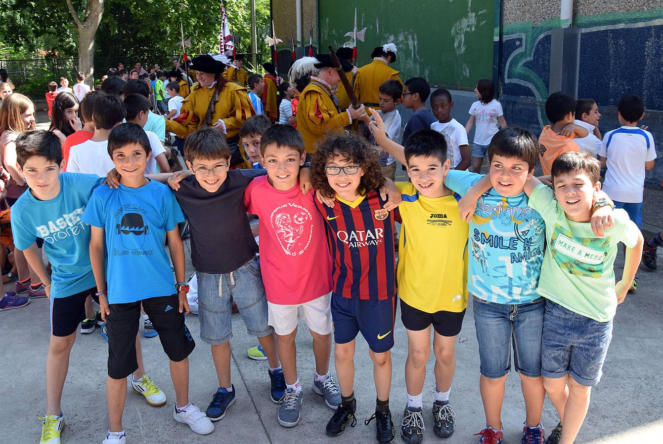 Los alumnos de Las Gaunas reciben la visita de la asociación histórica de recreación &#039;Héroes del Revellín&#039;