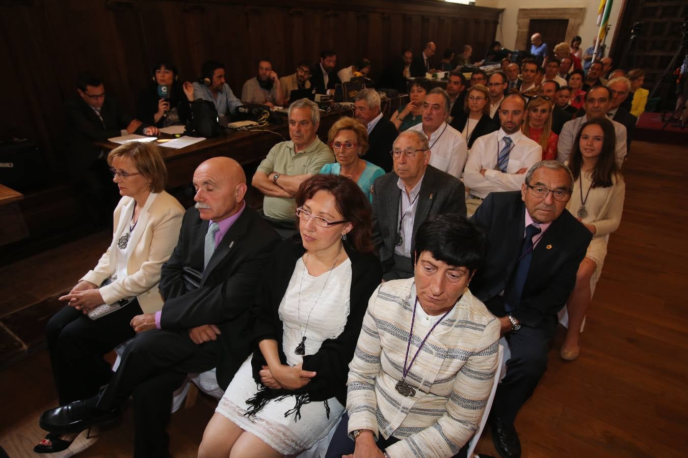 Los asistentes a la entrega de las Medallas de La Rioja