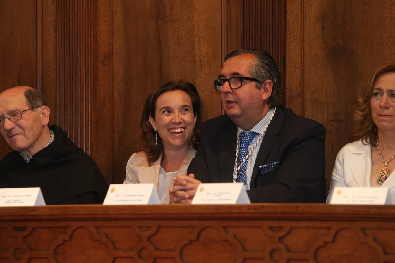 Los asistentes a la entrega de las Medallas de La Rioja