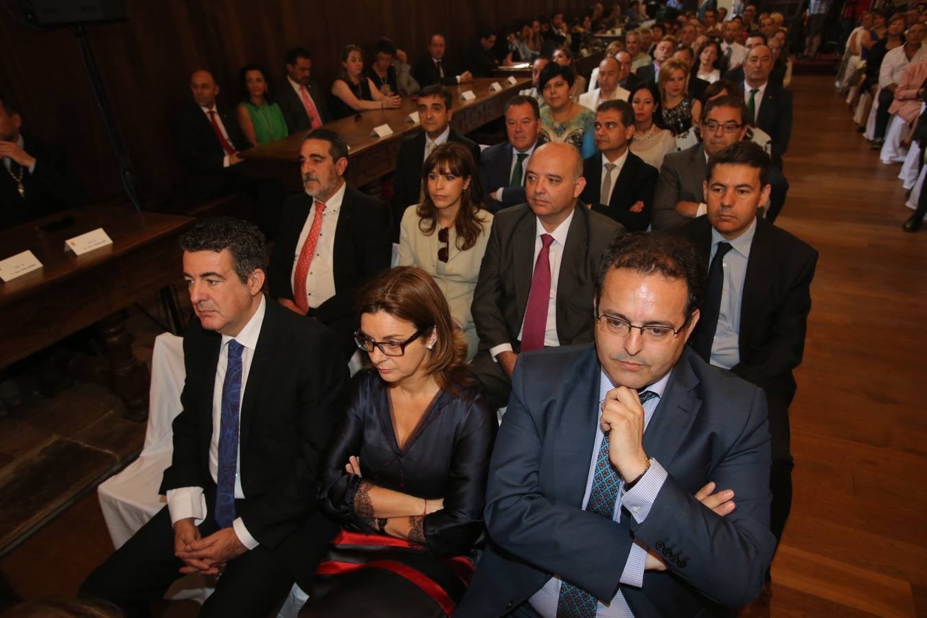 Los asistentes a la entrega de las Medallas de La Rioja