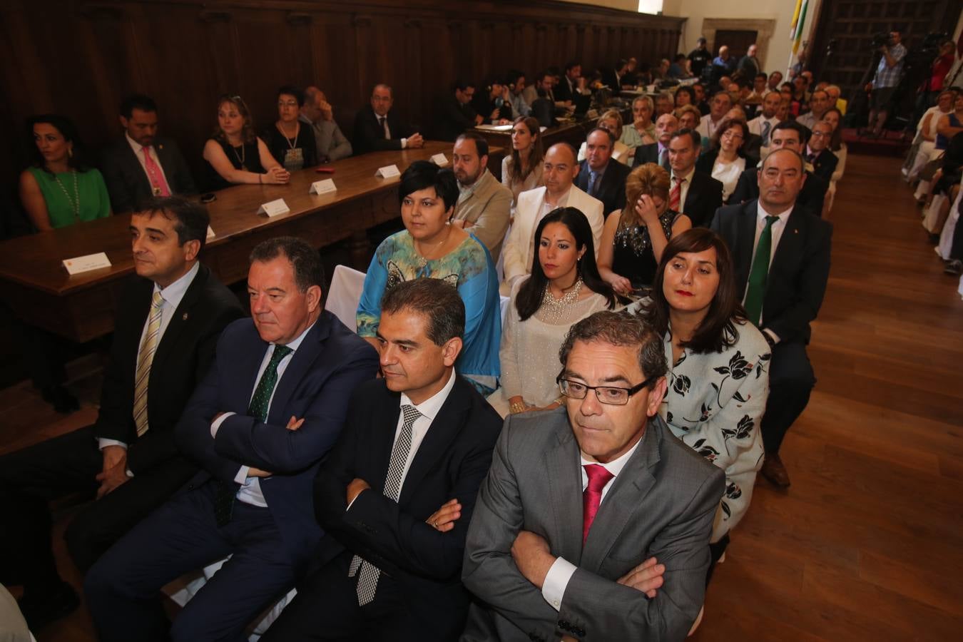 Los asistentes a la entrega de las Medallas de La Rioja