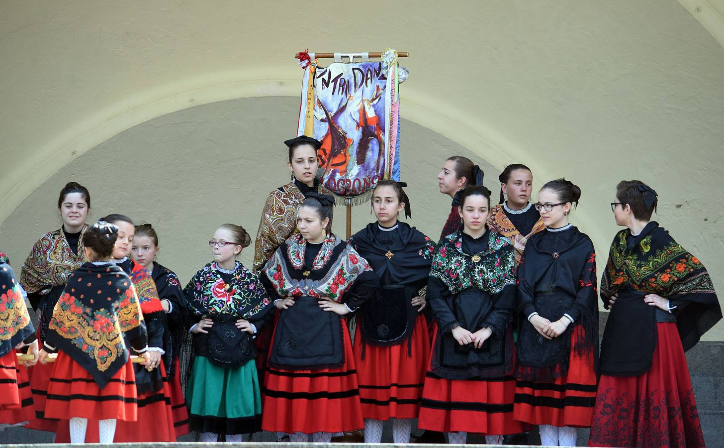 Festival floclórico infantil en El Espolón