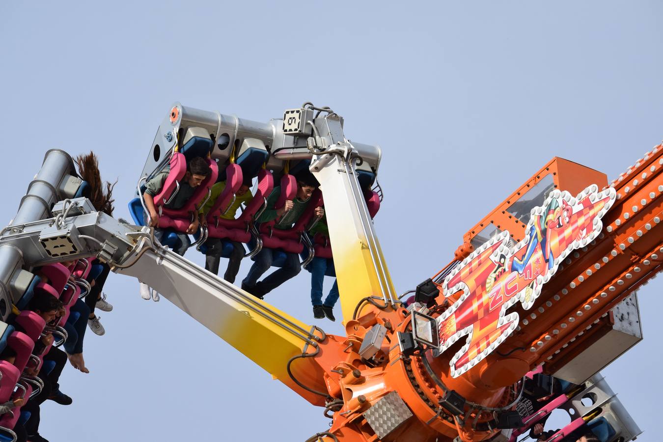 Risas y adrenalina en las barracas