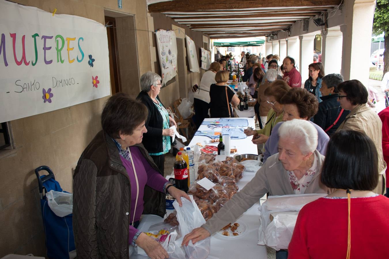 Mercado solidario en Santo Domingo