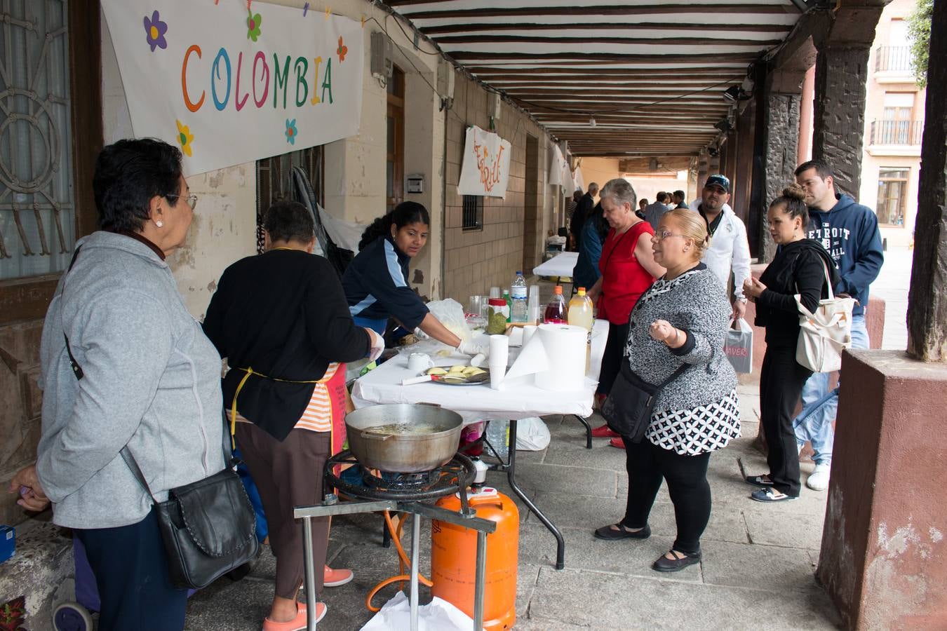 Mercado solidario en Santo Domingo