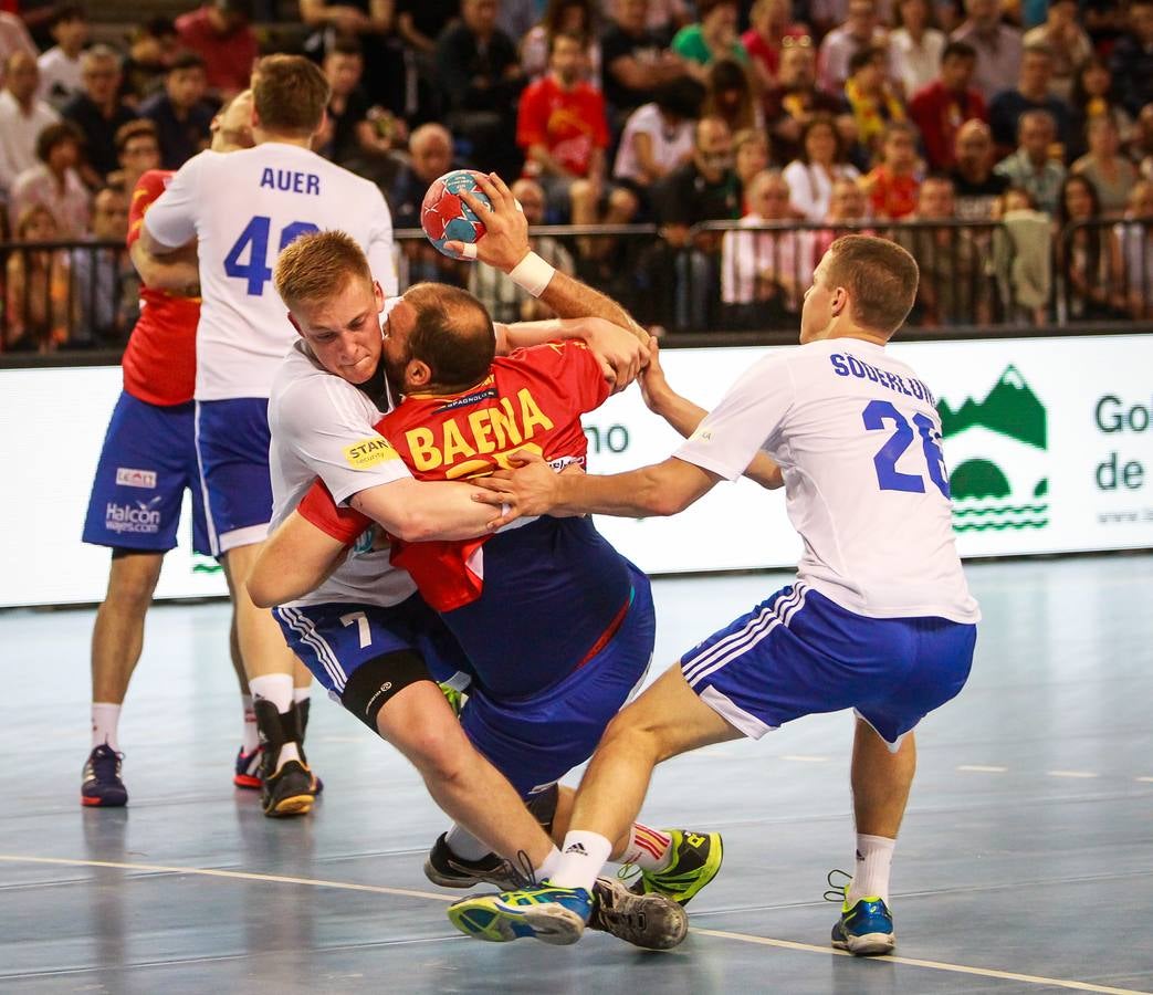 España supera con comodidad a Finlandia (39-16)