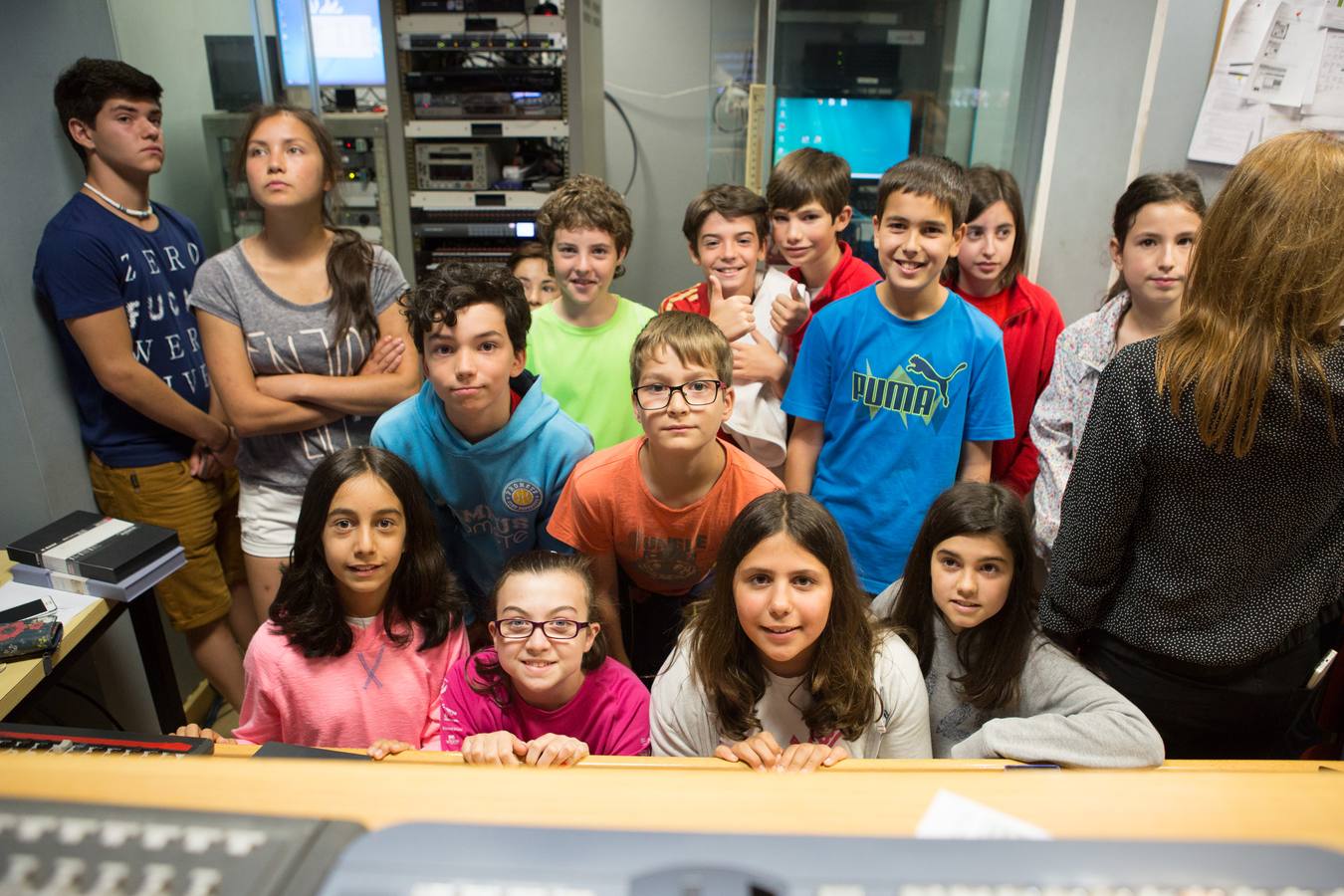 Los alumnos de 6º B del colegio Las Gaunas de Logroño visitan la multimedia de Diario LA RIOJA