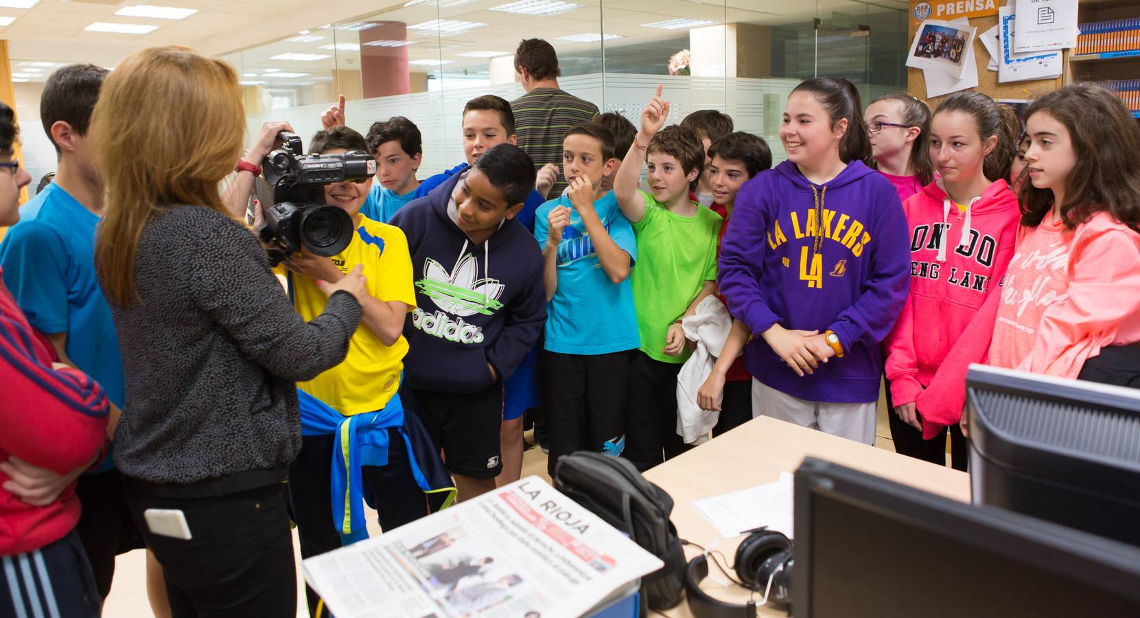 Los alumnos de 6º B del colegio Las Gaunas de Logroño visitan la multimedia de Diario LA RIOJA