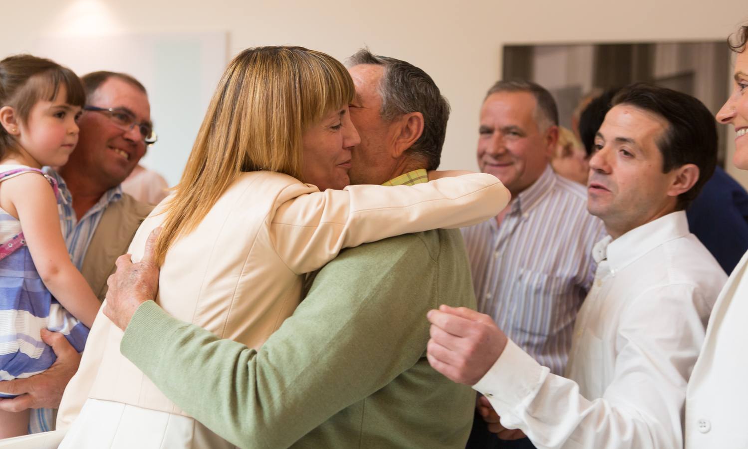 Las felicitaciones después de la Constitución del Parlamento de La Rioja