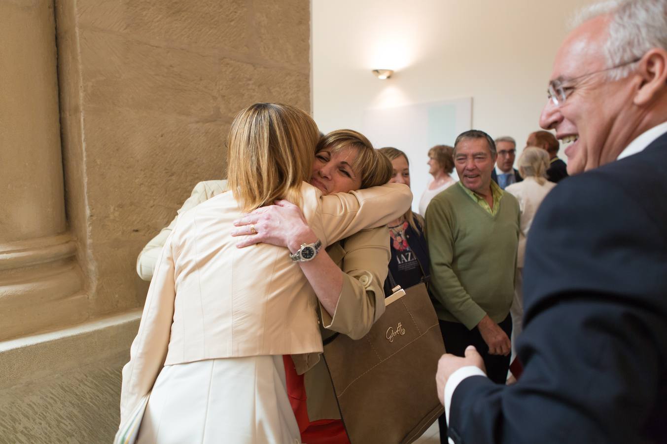 Las felicitaciones después de la Constitución del Parlamento de La Rioja