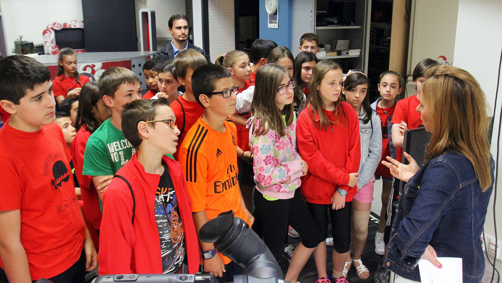 Los alumnos de 6 º C del Colegio Las Gaunas de Logroño visitan la multimedia de Diario LA RIOJA