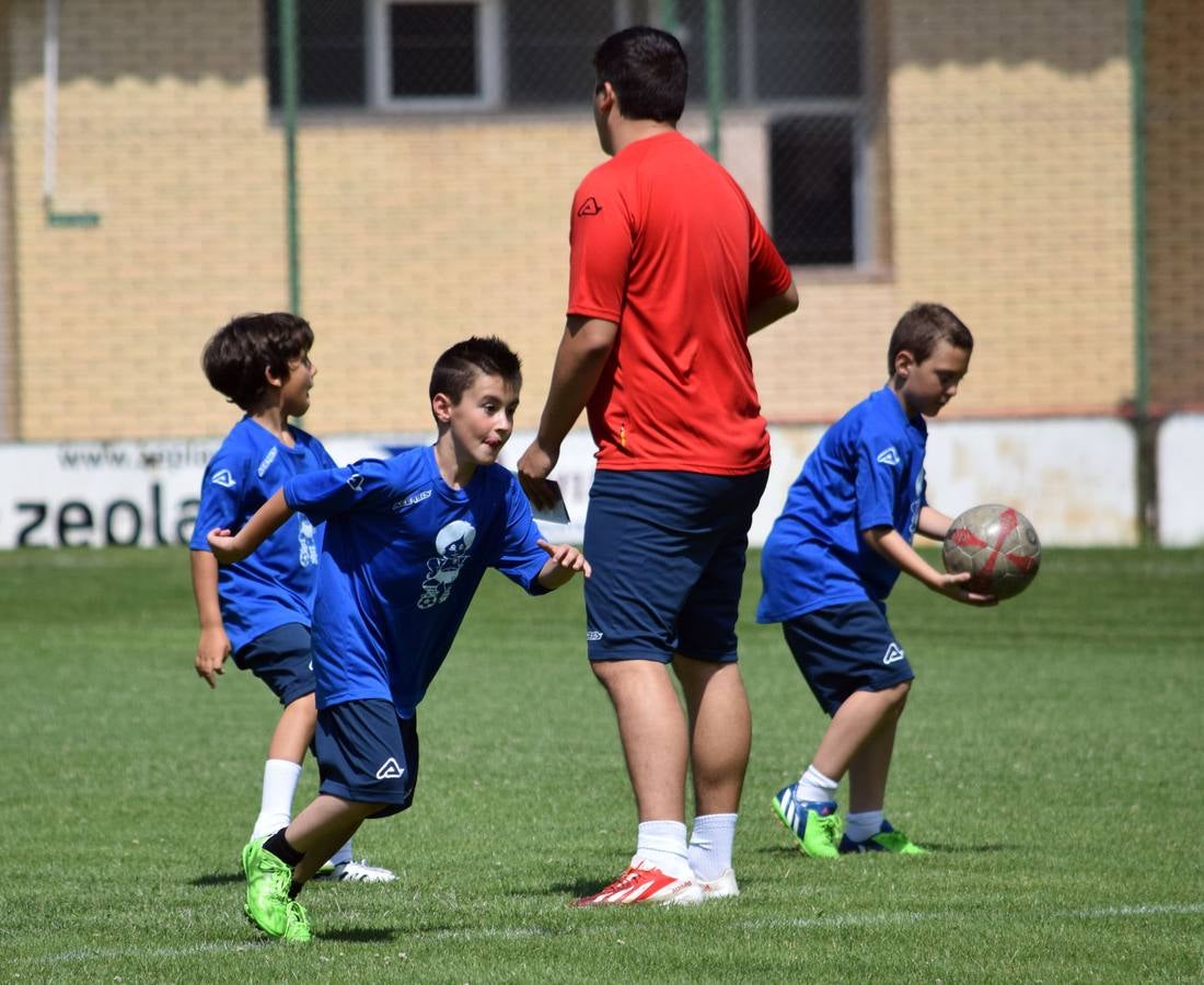 Javi Martínez abre el campus del Berceo