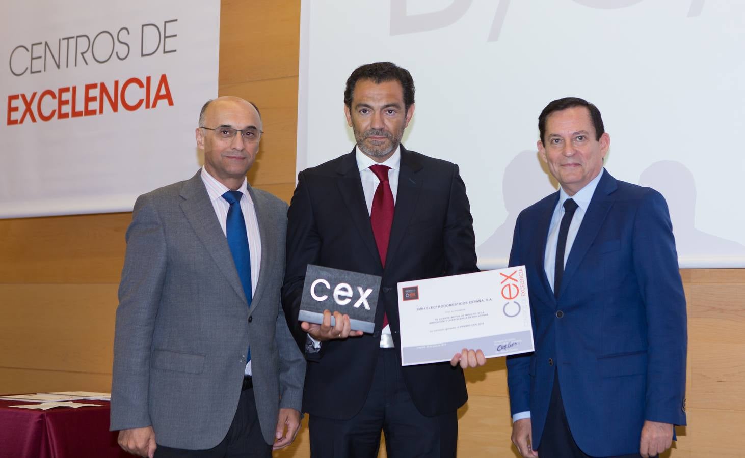 Entrega de premios nacionales CEX en el Riojaforum