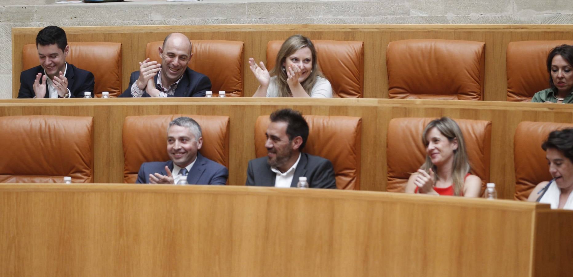 Ceniceros pierde la primera votación en el Parlamento riojano