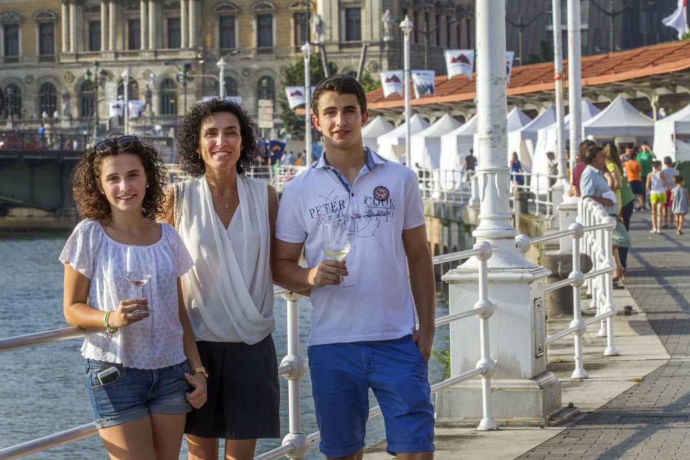 Bilbao disfruta del Riojano Joven y Fresco